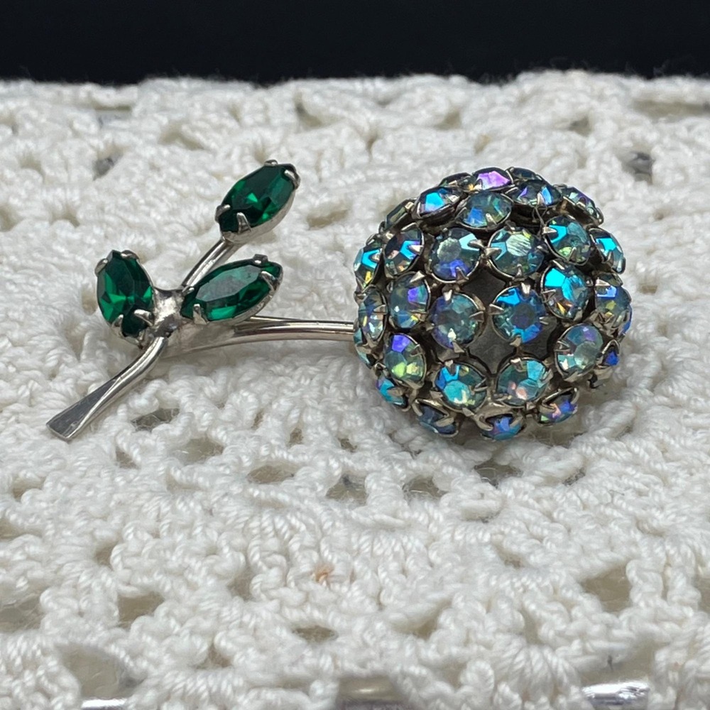 Vintage Warner Rhinestone Flower Brooch Blue AB Iridescent Domed Floral Pin 2" - Picture 3 of 11